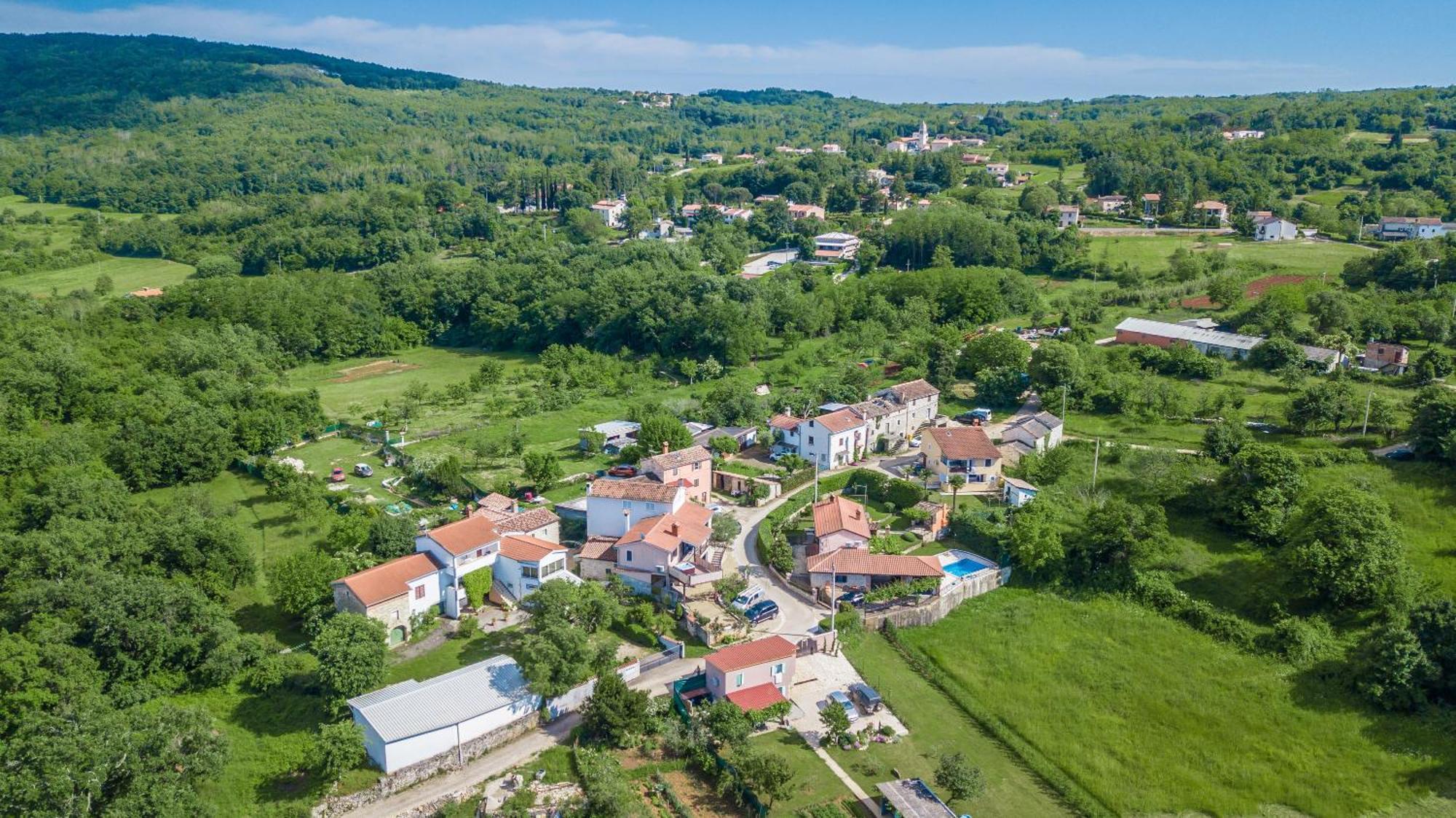 Villa Michelle Karojba ภายนอก รูปภาพ