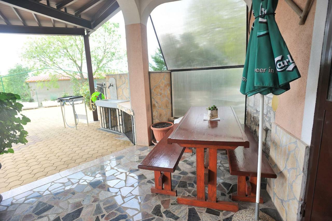 Villa Michelle Karojba ภายนอก รูปภาพ
